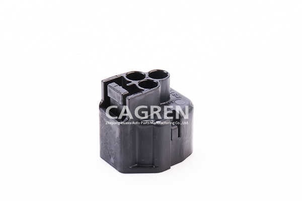 MG641362-4 3 hole female crimp connectors CAG7031Y-2.2-21