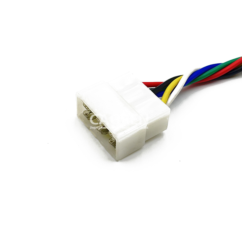 CONNECTOR PLUG 6P 6.3 SERIES WHITE WITH WIRE AG-631009